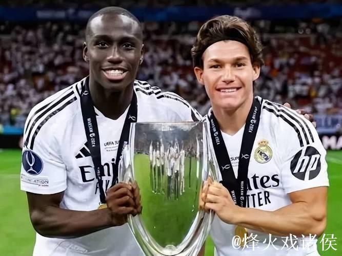 皇马锁定德甲左后卫目标！7000万转会费引热议